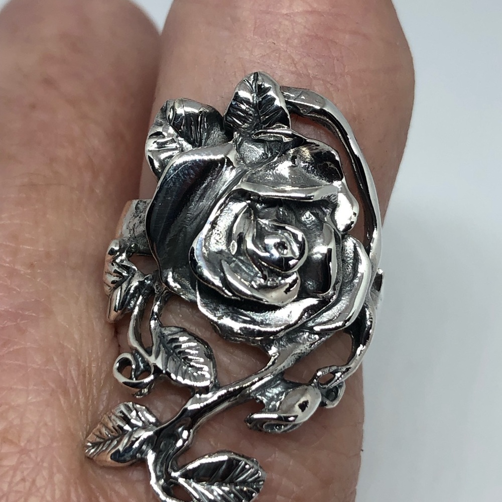 Vintage 925 Sterling silver gothic rose ring